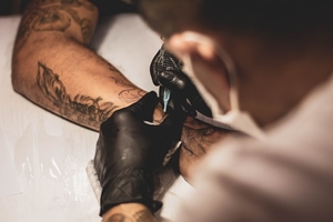 Как получить бизнес-лицензию на татуировку